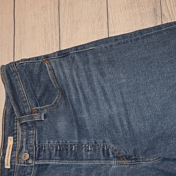 Levi's Women's Ribcage Straight Ankle Jeans Medium Wash Size 32 - Picture 4 of 13